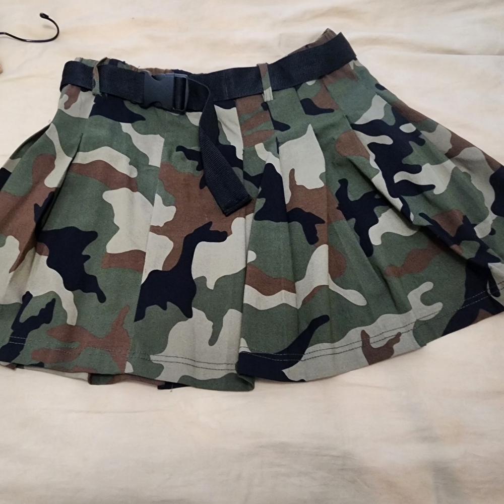 Camouflage Pleated Skirt